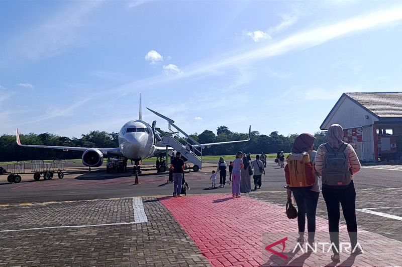 Pemkab Kotim berhasil buka kembali rute penerbanganSampit-Surabaya