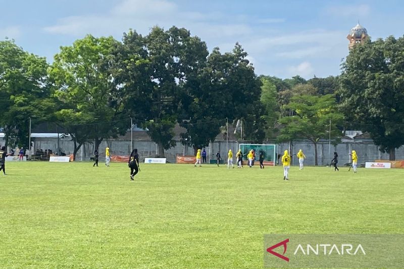 Hoki putri Kaltim perlebar peluang ke final usai kalahkan Kalbar 4-0