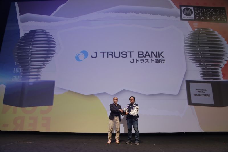 j-trust-bank-raih-penghargaan-berkat-tabungan-hijau-yang-selaras-esg