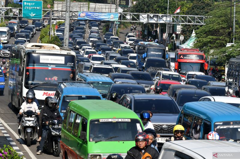 Pemprov Jabar: Kemacetan Puncak karena kapasitas kendaraan berlebih