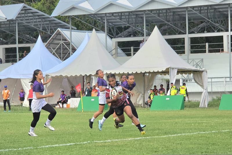 DKI Jakarta dan Papua saling berhadapan di final rugby 7s putri