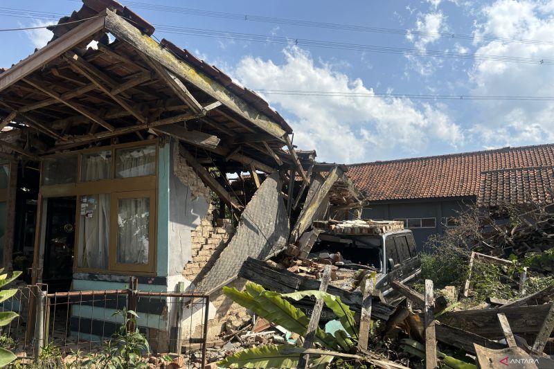 Pemkab Bandung tetapkan status tanggap darurat bencana gempa bumi