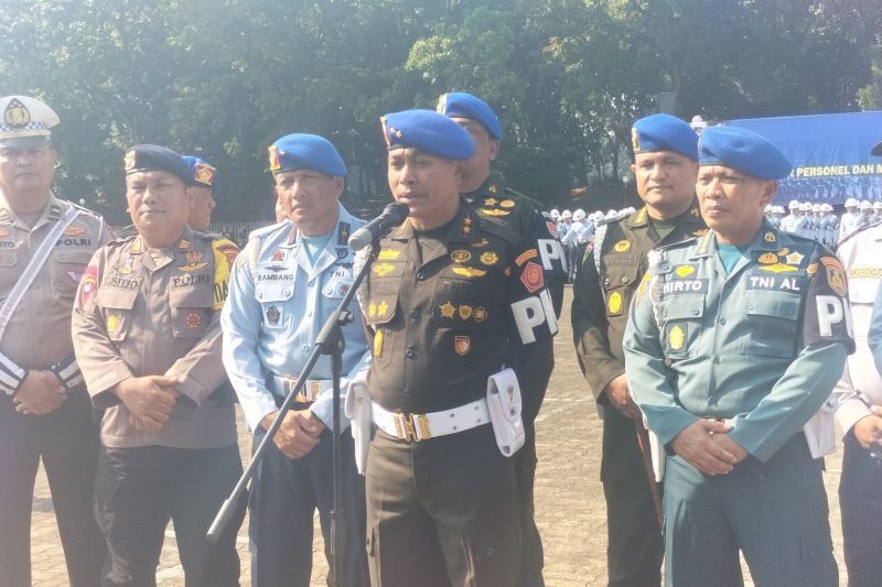 TNI gelar parade alutsista saat perayaan HUT Ke-79