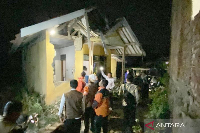 Pemkab Garut sisir rumah warga yang rusak akibat gempa Bandung