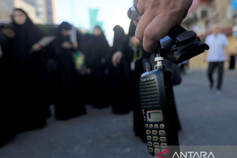 Ledakan perangkat komunikasi nirkabel di seluruh Libanon