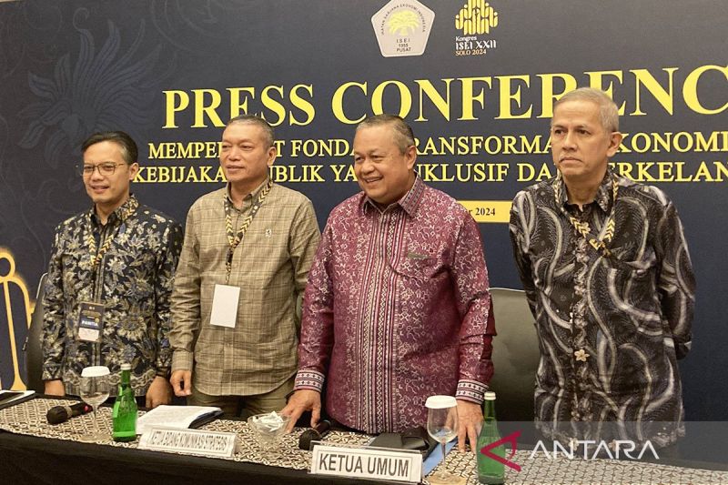 Perry Warjiyo lanjut menjadi Ketua Umum ISEI periode 2024-2027 