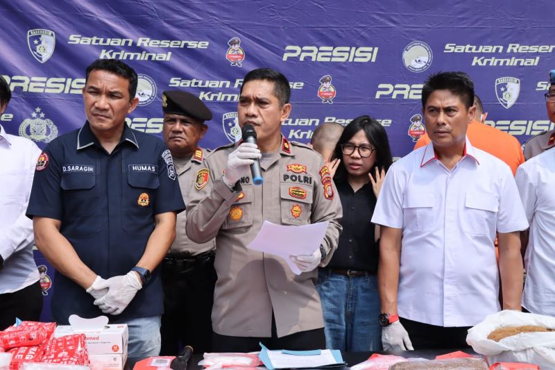 Meresahkan, lima remaja diamankan polisi saat hendak tawuran di Jakbar