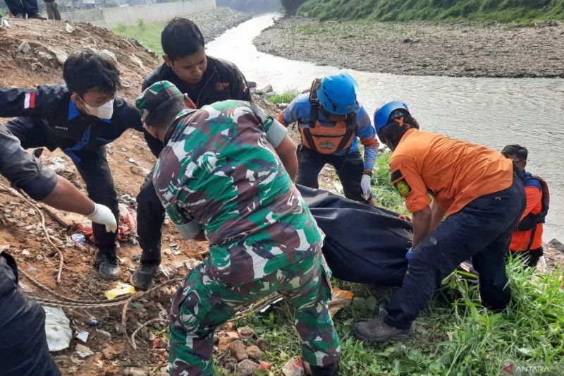 rs-polri-minta-keluarga-bawa-sikat-gigi-korban-kali-bekasi