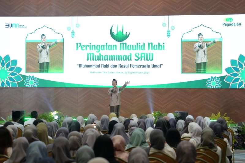 Insan Pegadaian Peringati Maulid Nabi Bersama Ustadz Maulana dan Sabyan Gambus