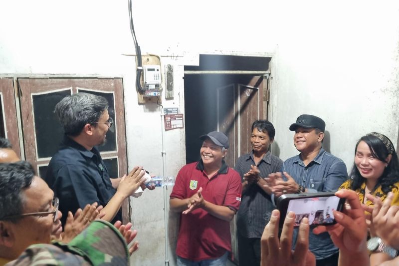 PLN Kalbar berhasil melistriki 100 persen desa di Kabupaten Sanggau