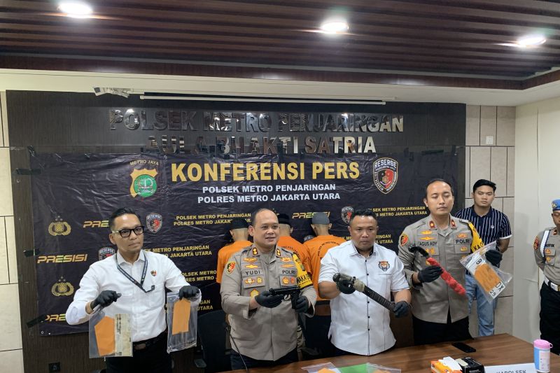 polisi-tangkap-empat-pelaku-pencurian-motor-bersenjata-di-pik