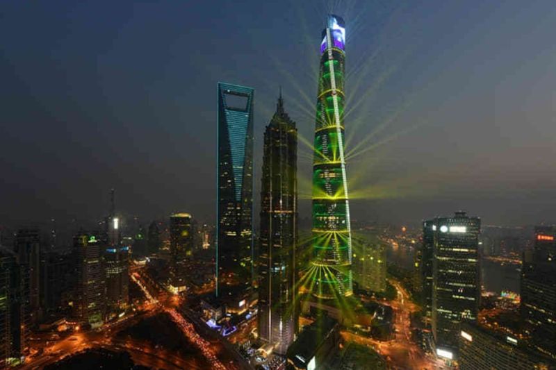 shanghai-tower-gedung-tertinggi-ketiga-di-dunia-yang-berbentuk-spiral