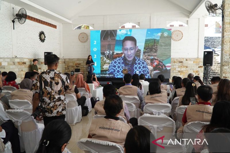 Kemenparekraf gelar forum pengelolaan destinasi wisata bahari Manado