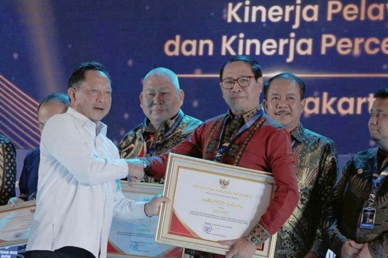 Pemkab Badung raih anugerah layanan investasi terbaik tahun 2024