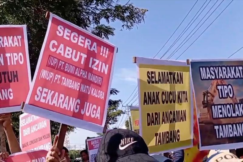 Ratusan warga di Palu gelar aksi penolakan aktivitas tambang galian C