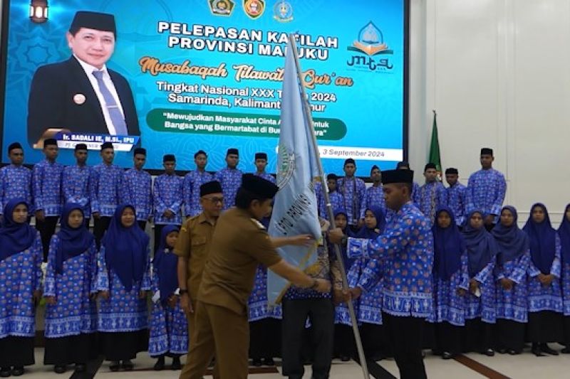 Pj Gubernur Maluku sampaikan pesan dan harapan saat lepas kafilah MTQ