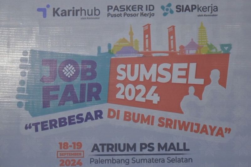 Wamenaker titip pesan untuk Gen Z saat buka bursa kerja di Palembang