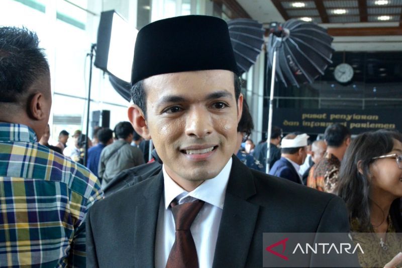 Anggota DPR berkomitmen tingkatkan kesejahteraan guru