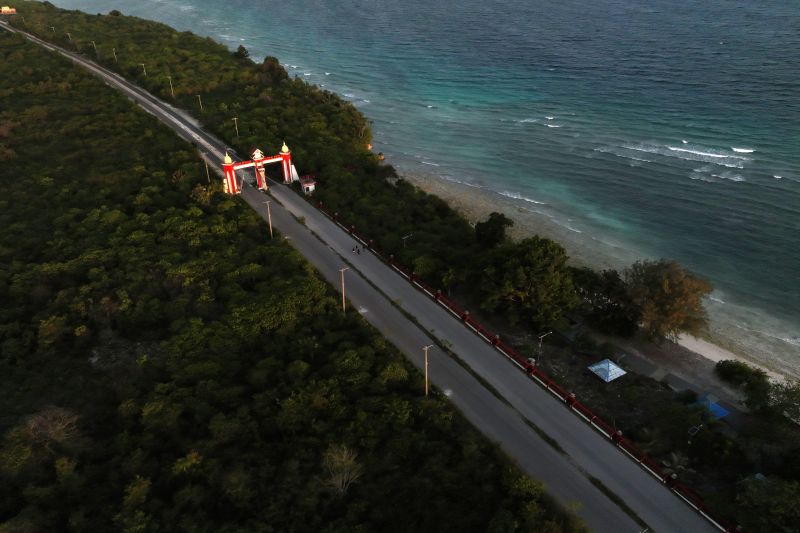 Wisata Pantai Mutiara di Buton Tengah