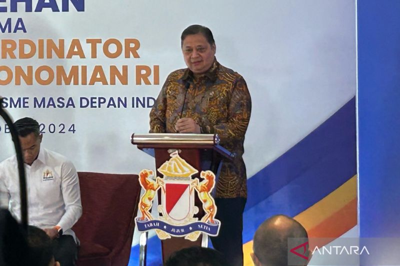 menko-airlangga-minta-kadin-genjot-ekonomi-dengan-investasi