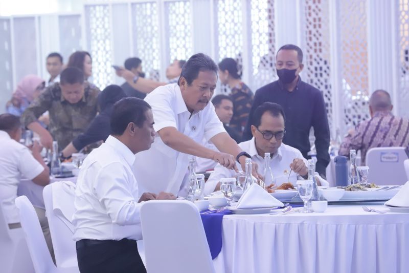 Menteri Trenggono Perkenalkan Jade Perch Sebagai Ikan Potensial Dikembangkan di Indonesia