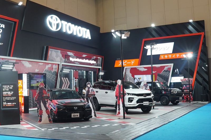 Toyota pajang Hilux Rangga towing hingga Agya Race Car di IMX 2024