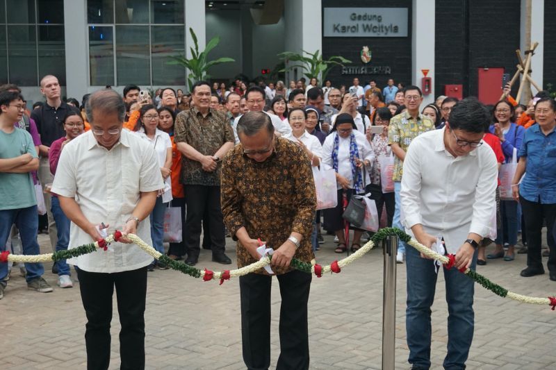 Rektor sebut pendidikan ke depan tak hanya terpusat di ruang kelas