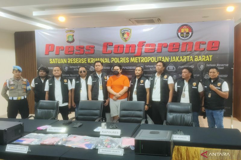 berpengalaman-jadi-admin-pria-di-jakbar-miliki-situs-judi-online