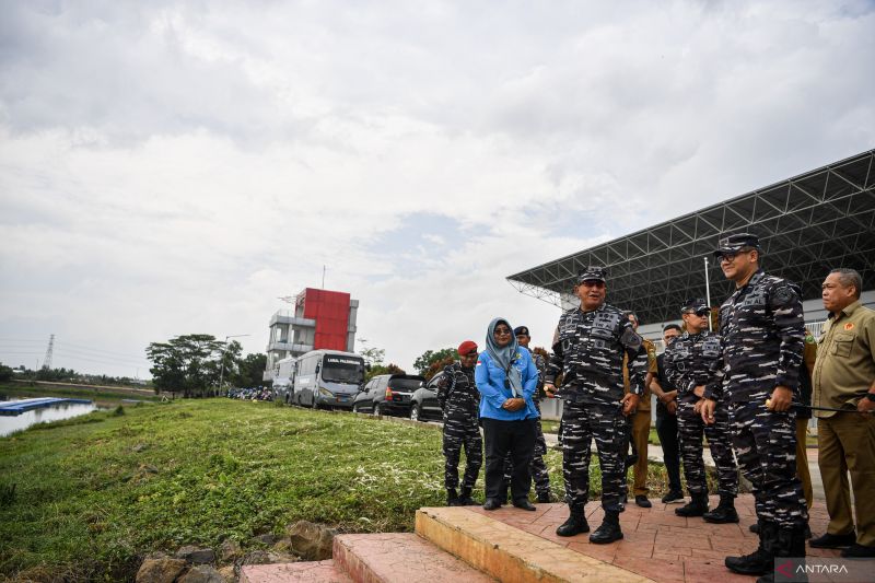 Pangkoarmada I tinjau kesiapan kejurnas dayung di Palembang