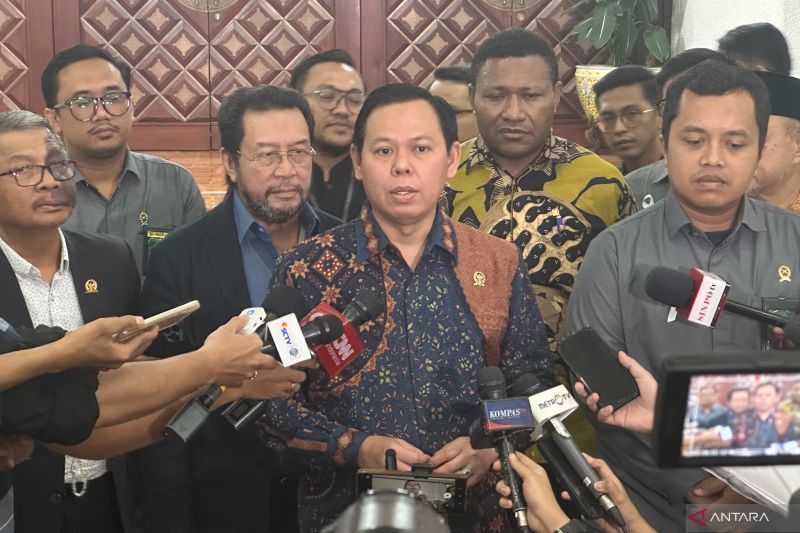 Sosok Sultan Najamudin, Ketua DPD yang jadi kandidat menteri kabinet Prabowo