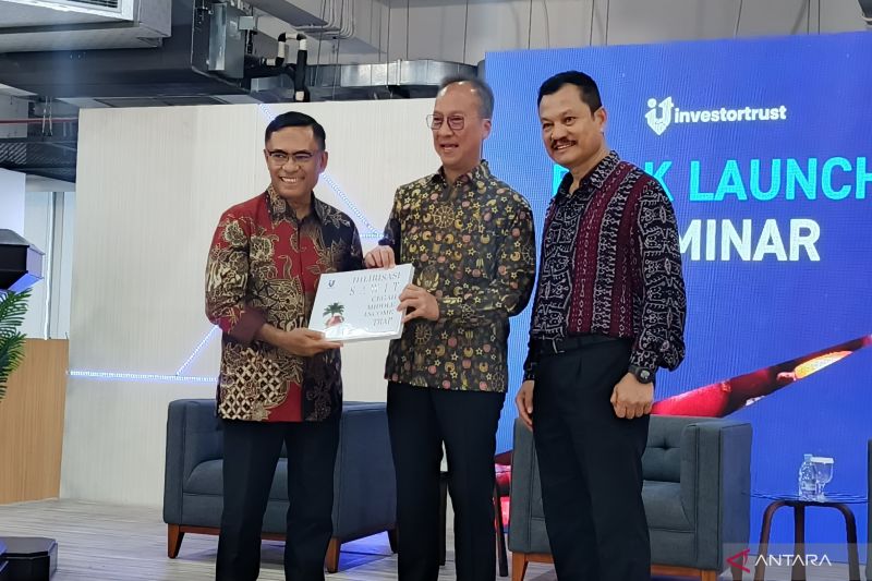 saleh-husin-buat-buku-soal-sawit-tekankan-hilirisasi-bagi-kemajuan-ri