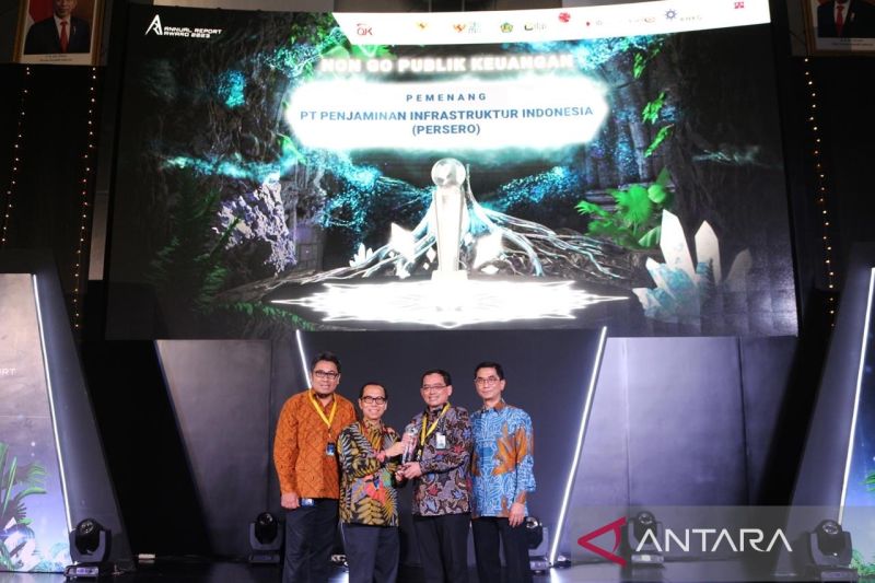 PT PII raih penghargaan Annual Report Award 2023