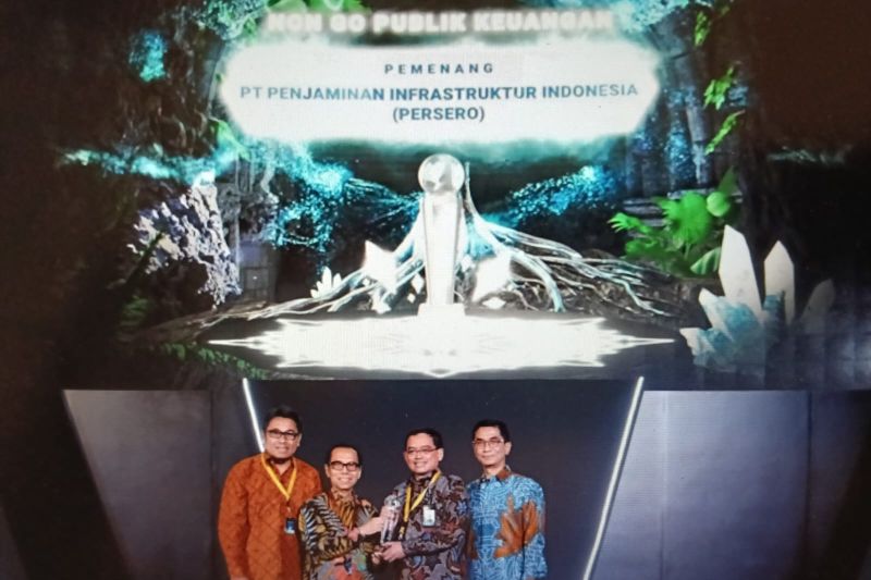 pt-pii-memenangkan-annual-report-award-2023