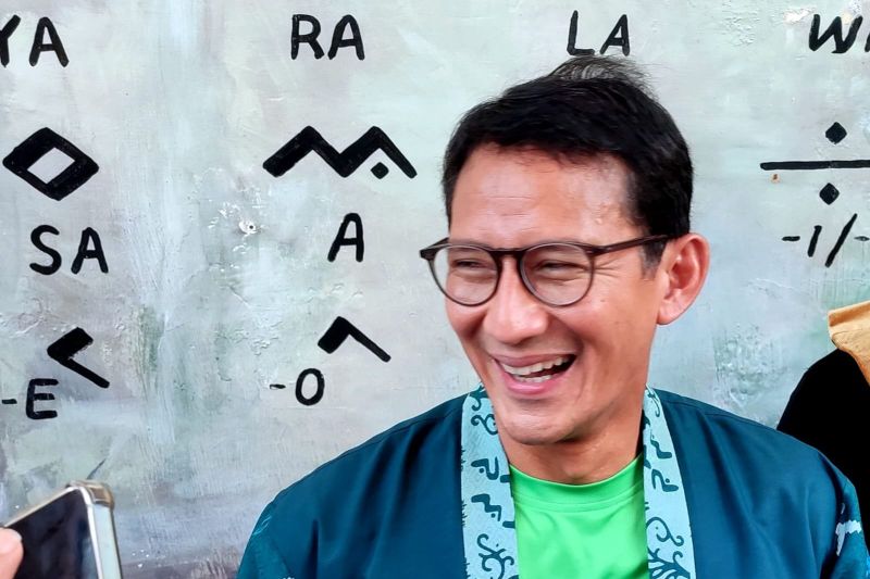 sandiaga-persiapkan-dokumen-sikapi-wacana-peleburan-kemenparekraf