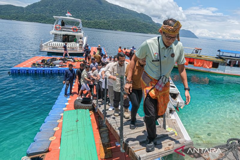 Kunjungan Menparekraf ke Desa Wisata Labengki