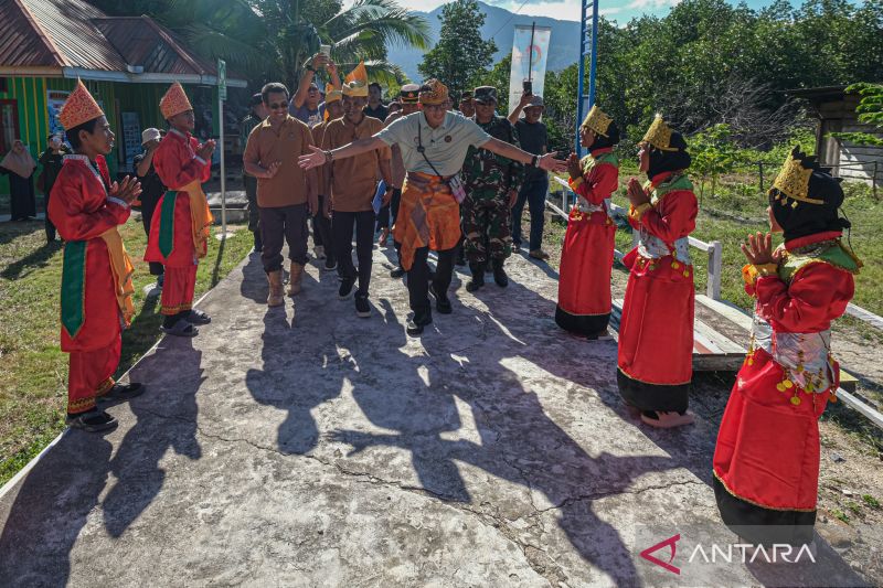 Kunjungan Menparekraf ke Desa Wisata Labengki