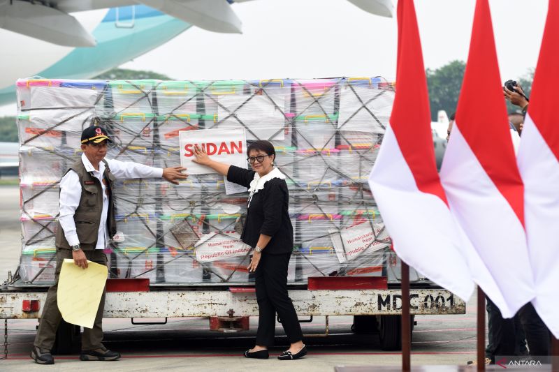 Gaza selatan terima bantuan kemanusiaan via udara, pertama sejak Juli