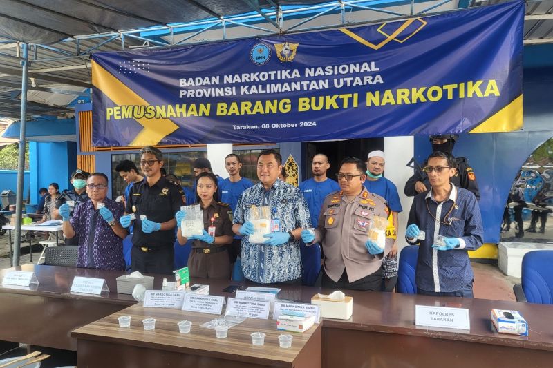 Bersama BNNP Kalimantan Utara, Bea Cukai Tarakan Musnahkan 2.524,61 gram Sabu