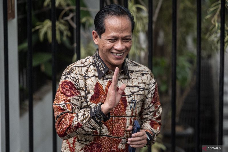 Profil Hanif Faisol Nurofiq, kandidat menteri di kabinet Prabowo