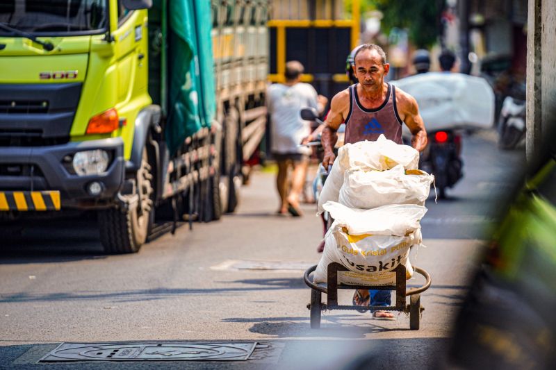 Pakar soroti pentingnya perluasan Jamsosnaker bagi pekerja informal