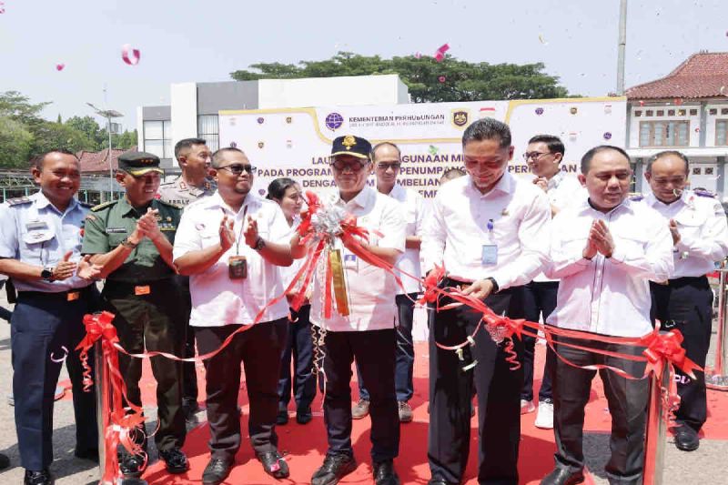 Kemenhub tingkatkan layanan transportasi Palembang dengan mikro bus 