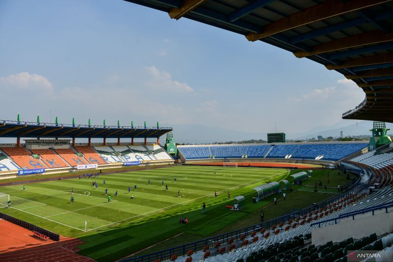 OC Piala Presiden lakukan inspeksi awal Stadion Si Jalak Harupat