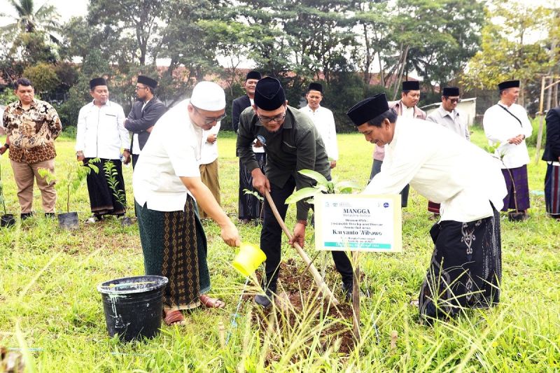 danone-indonesia-gandeng-50-pesantren-tanam-komoditas-hortikultura