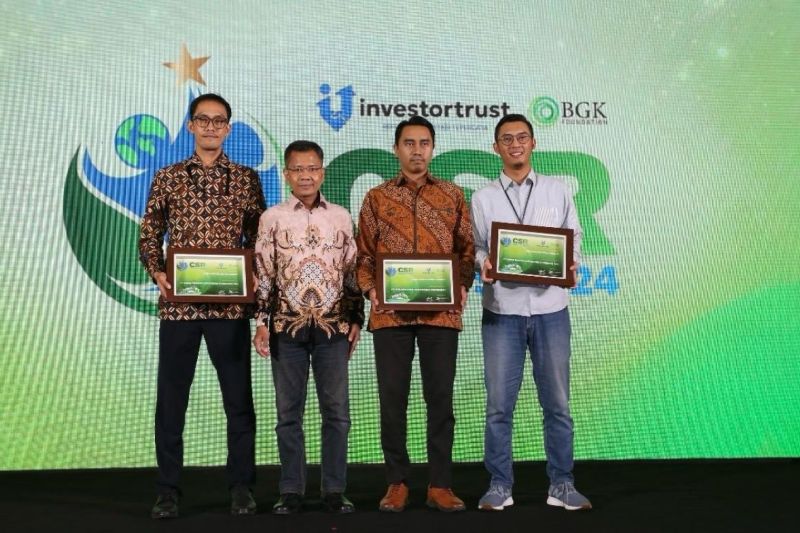 pelindo-sabet-tiga-penghargaan-di-ajang-csr-awards-2024