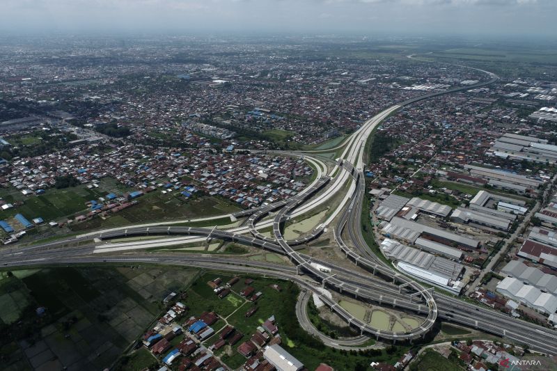 platform-jalan-tol-ina-berinvestasi-di-jalan-tol-trans-sumatra