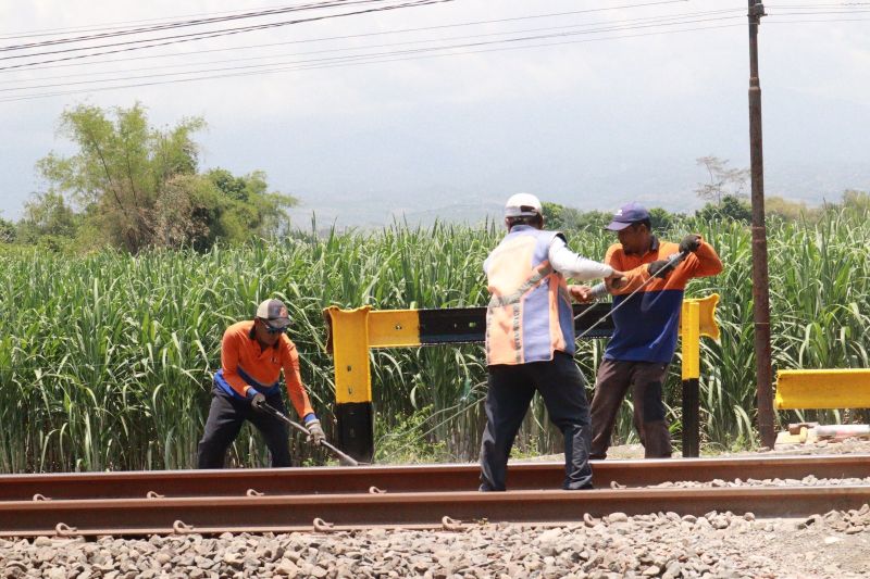 Daop 7 Madiun tutup pelintasan liar di wilayah Kediri