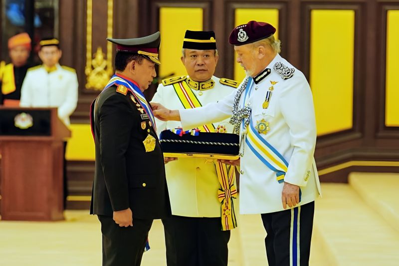 lemkapi-penghargaan-dari-malaysia-untuk-kapolri-jadi-kebanggaan