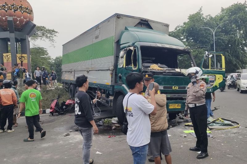 Polisi tetapkan sopir truk ugal-ugalan di Tangerang sebagai tersangka