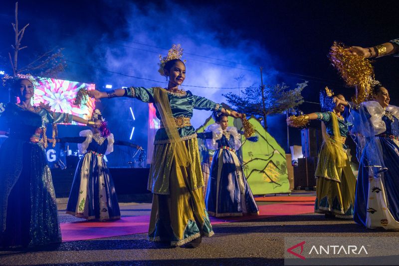 Festival Teluk Lalong di Banggai