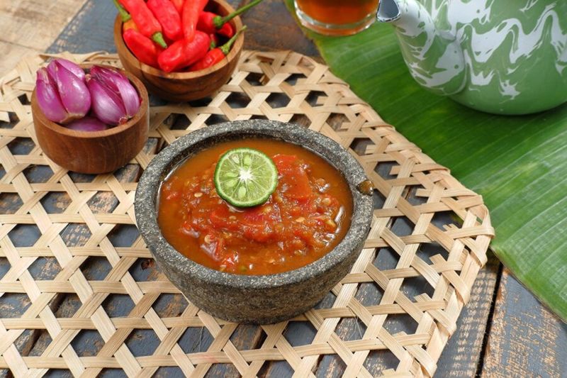 resep-sambal-dadak-khas-sunda